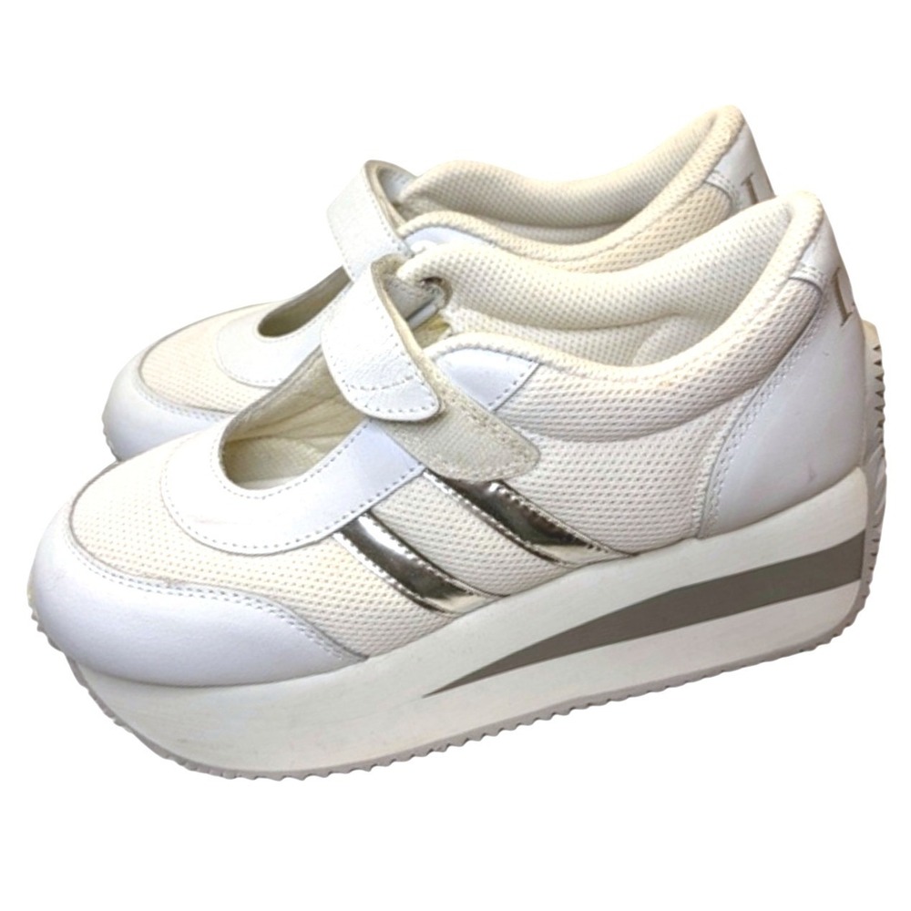 L.E.I. White Platform Mary Jane Sneakers Y2K Chunky Mesh Silver Stripes Size 8